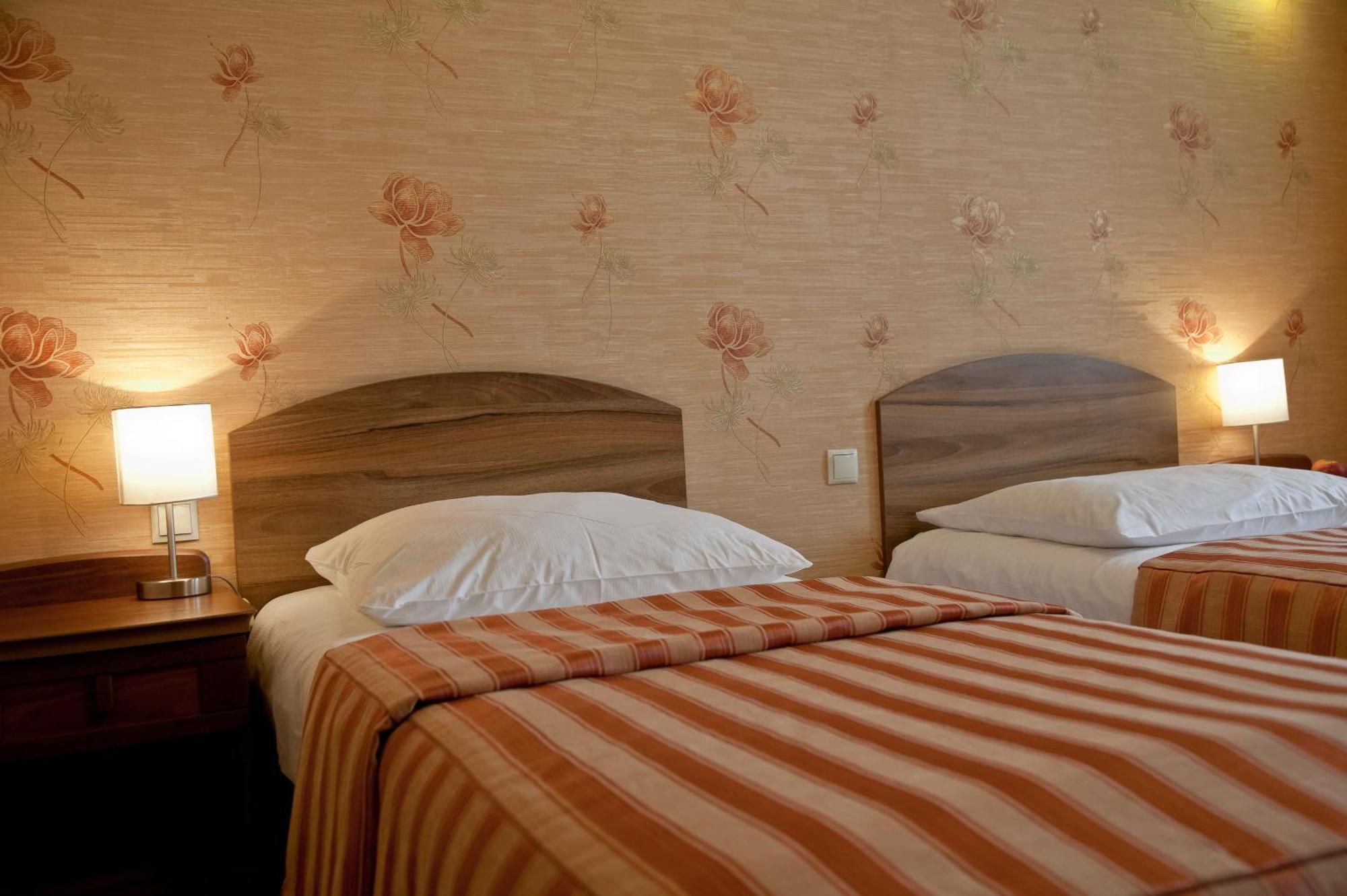 Hotel Fajkier Kroczyce Extérieur photo